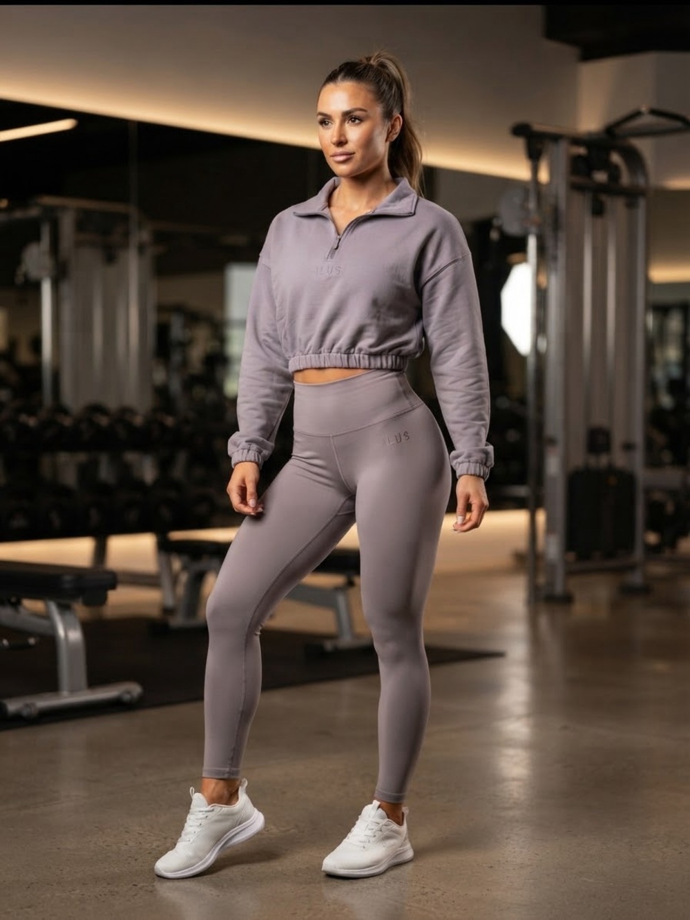 ILUS Cropped Half-Zip Jacket in Gray Large Like New